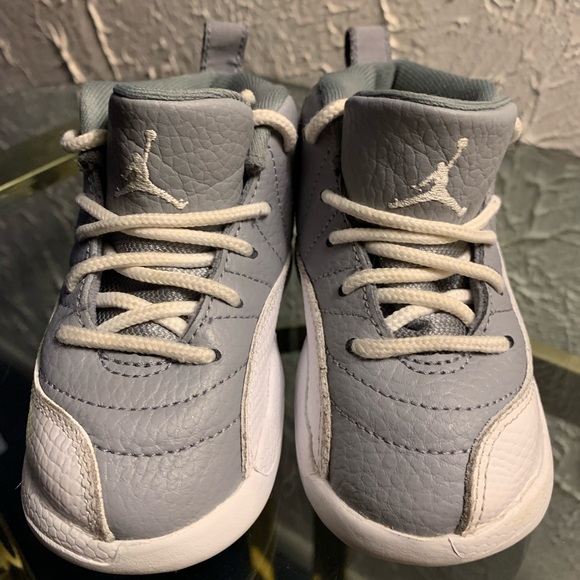 Jordan 12 stealth size 7c - Picture 3 of 8